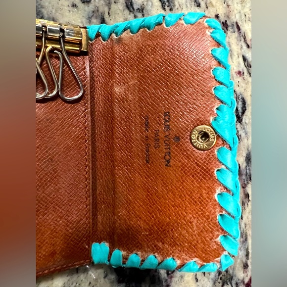Vintage Boho Louis Vuitton Key Holder - Picture 5 of 10